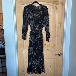 Sensara Medium Slip Dress With Robe with Ruffle detail